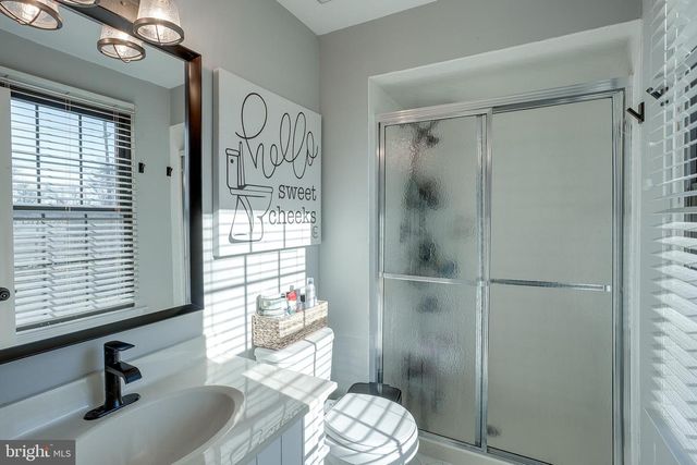 3 CROFTON CMNS, Cherry Hill, NJ 08034