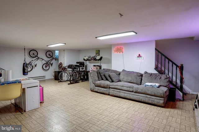 3 CROFTON CMNS, Cherry Hill, NJ 08034