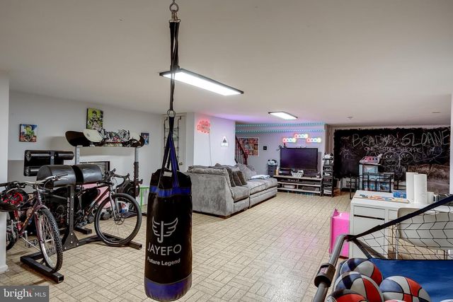 3 CROFTON CMNS, Cherry Hill, NJ 08034