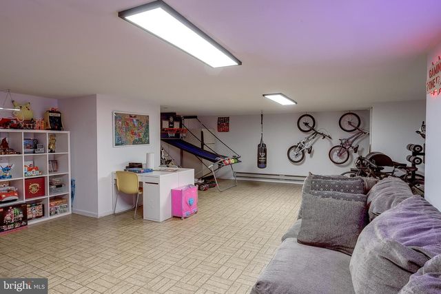 3 CROFTON CMNS, Cherry Hill, NJ 08034