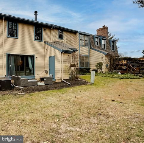 3 CROFTON CMNS, Cherry Hill, NJ 08034