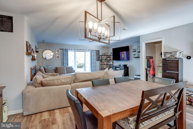 3 CROFTON CMNS, Cherry Hill, NJ 08034