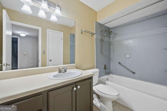 3120 Seven Pines Court 205, Atlanta, GA 30339