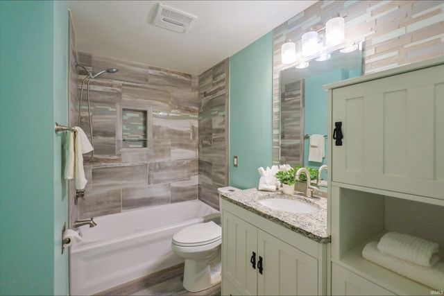 1305 Berwick Lane, New Haven, IN 46774