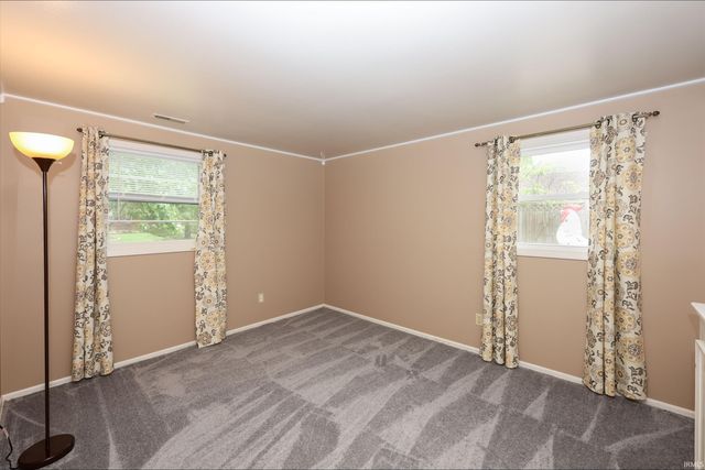 1305 Berwick Lane, New Haven, IN 46774