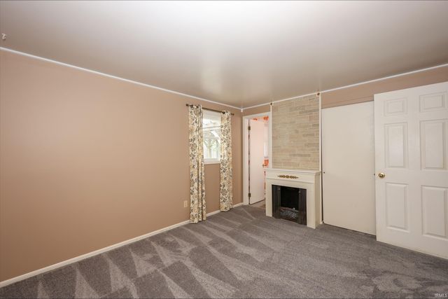 1305 Berwick Lane, New Haven, IN 46774