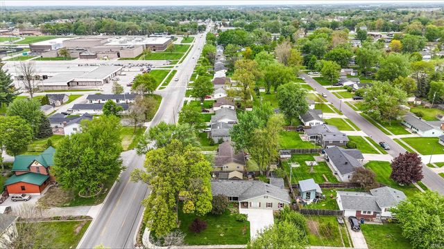 1305 Berwick Lane, New Haven, IN 46774