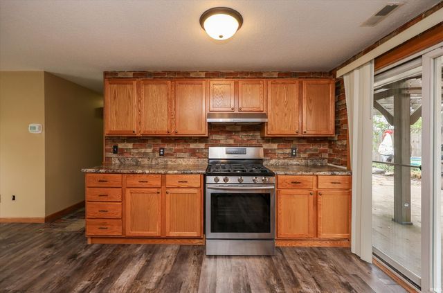 1305 Berwick Lane, New Haven, IN 46774