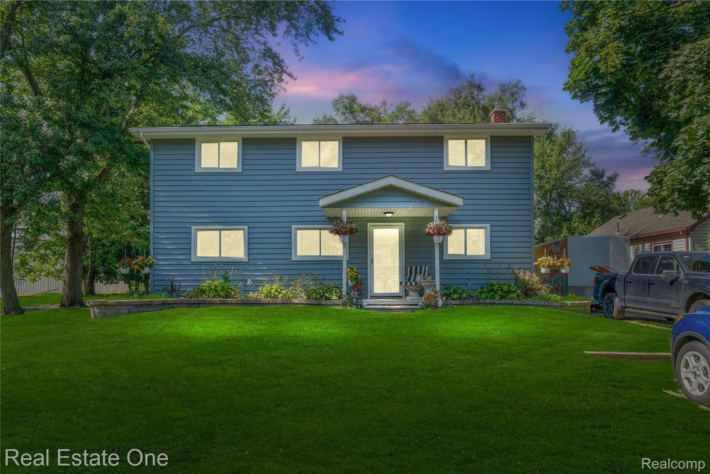 12118 Craig Street, Romulus, MI 48174