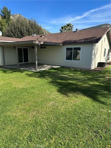 13879 Gavina Ave, Sylmar, CA 91342