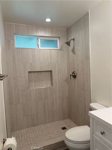 13879 Gavina Ave, Sylmar, CA 91342