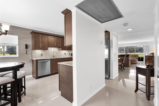 12650 SW 6th St 101K, Pembroke Pines, FL 33027
