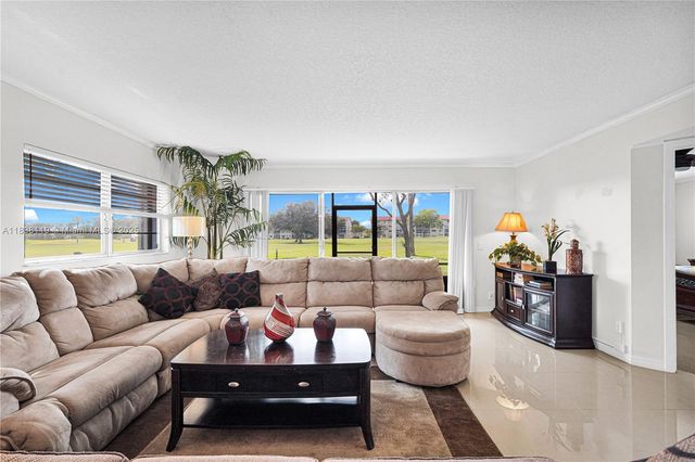 12650 SW 6th St 101K, Pembroke Pines, FL 33027