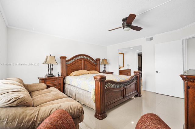 12650 SW 6th St 101K, Pembroke Pines, FL 33027