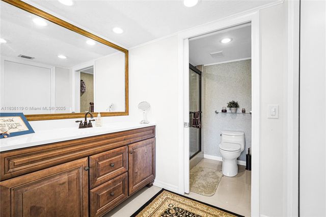 12650 SW 6th St 101K, Pembroke Pines, FL 33027