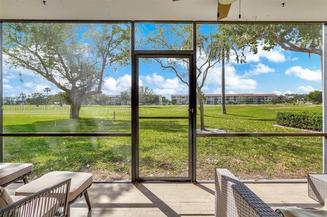 12650 SW 6th St 101K, Pembroke Pines, FL 33027