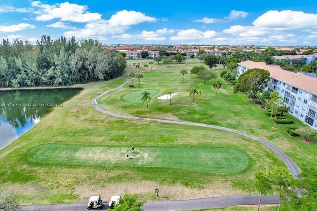 12650 SW 6th St 101K, Pembroke Pines, FL 33027