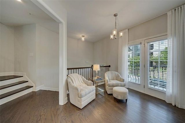 327 Hudson Way, Woodstock, GA 30189