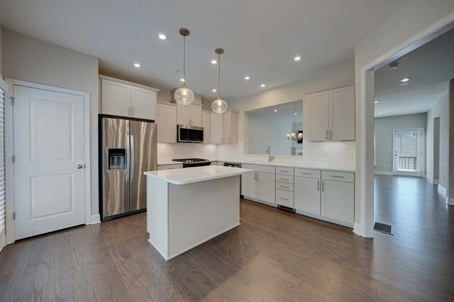 327 Hudson Way, Woodstock, GA 30189