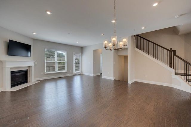 327 Hudson Way, Woodstock, GA 30189