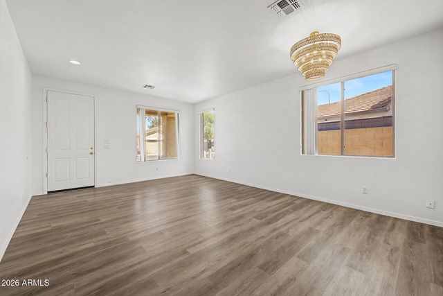 4255 E Cherry Hills Drive, Chandler, AZ 85249