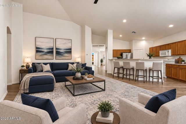 4255 E Cherry Hills Drive, Chandler, AZ 85249