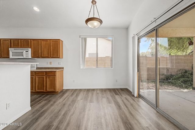 4255 E Cherry Hills Drive, Chandler, AZ 85249