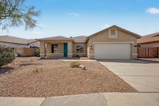4255 E Cherry Hills Drive, Chandler, AZ 85249