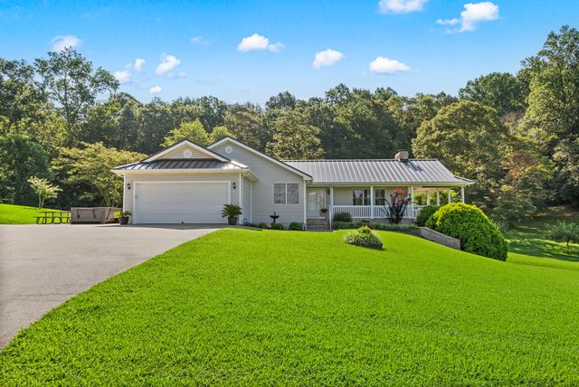 202 Partridge Pt, Cadiz, KY 42211