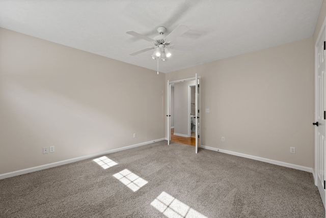 202 Partridge Pt, Cadiz, KY 42211