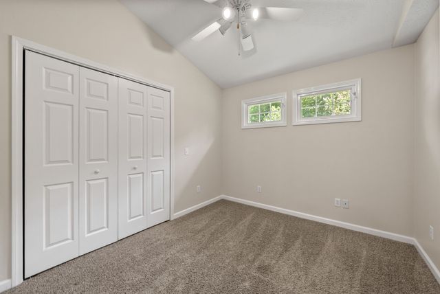 202 Partridge Pt, Cadiz, KY 42211