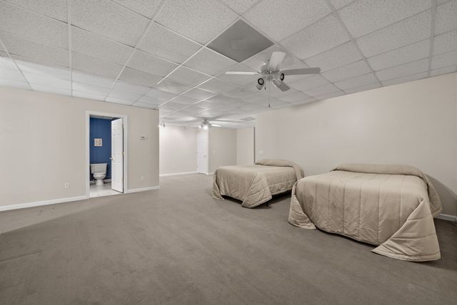 202 Partridge Pt, Cadiz, KY 42211