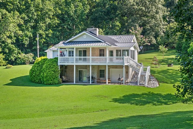 202 Partridge Pt, Cadiz, KY 42211