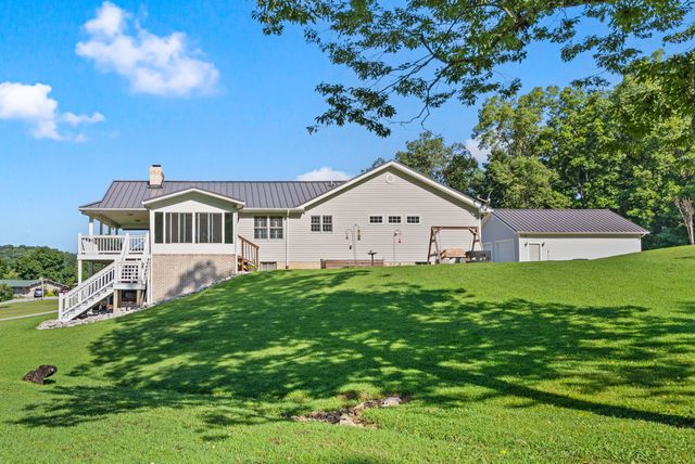 202 Partridge Pt, Cadiz, KY 42211