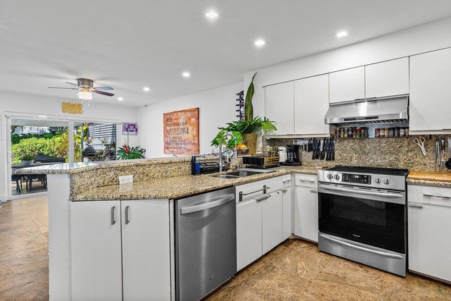 2093 NW 52nd Street 2093, Boca Raton, FL 33496