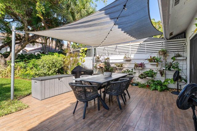 2093 NW 52nd Street 2093, Boca Raton, FL 33496