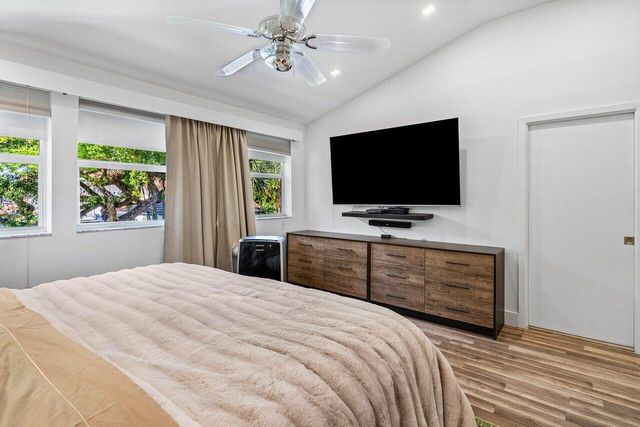 2093 NW 52nd Street 2093, Boca Raton, FL 33496