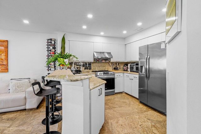 2093 NW 52nd Street 2093, Boca Raton, FL 33496