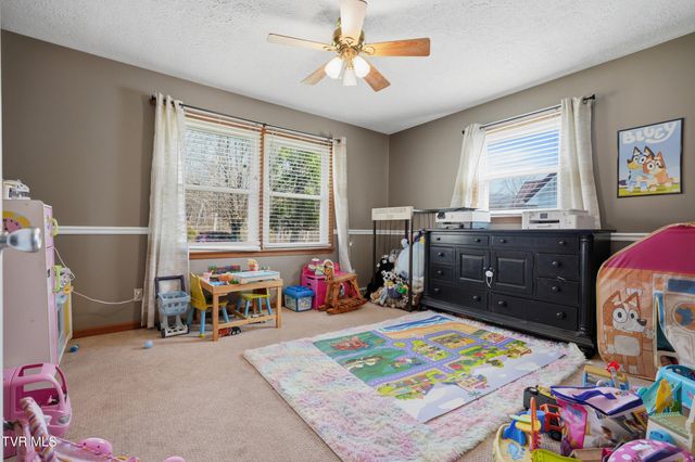 413 Fraley Avenue, Duffield, VA 24244