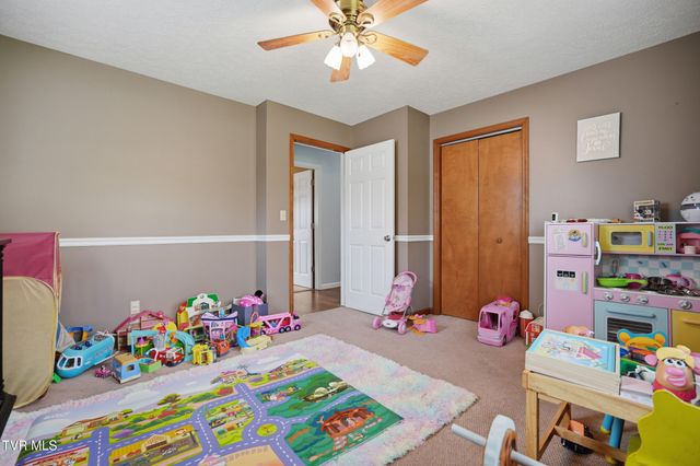 413 Fraley Avenue, Duffield, VA 24244