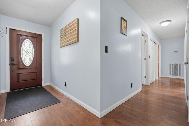 413 Fraley Avenue, Duffield, VA 24244