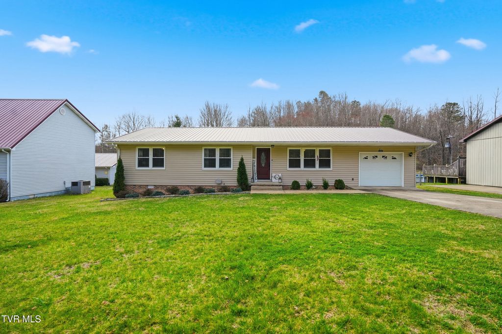 413 Fraley Avenue, Duffield, VA 24244