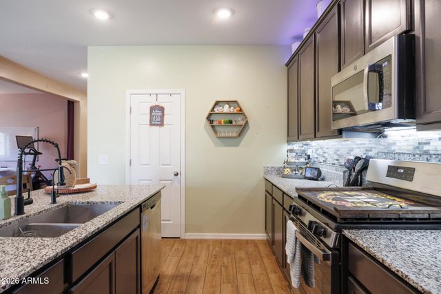308 W PACIFIC Drive, Casa Grande, AZ 85122
