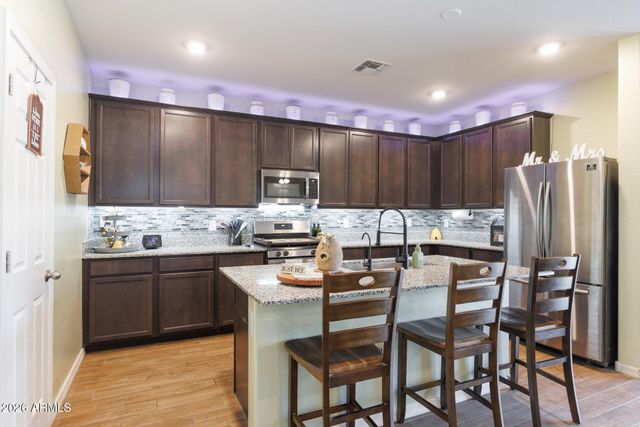 308 W PACIFIC Drive, Casa Grande, AZ 85122