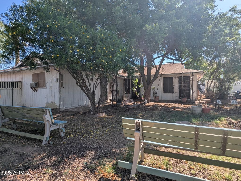 428 E Osage Avenue, Apache Junction, AZ 85119