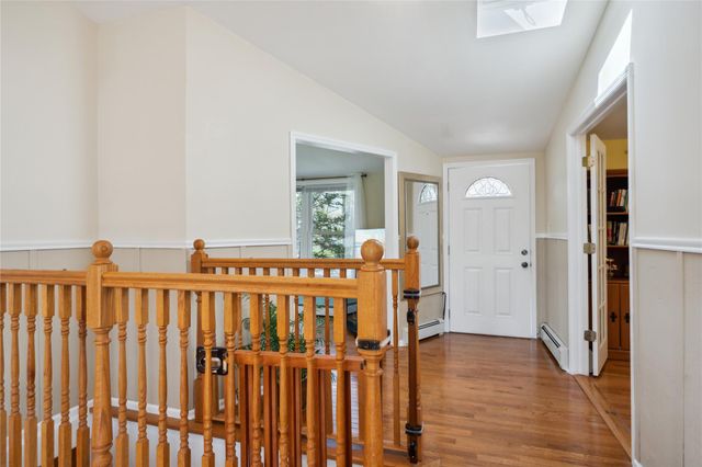 3 Longhorn Lane, East Setauket, NY 11733