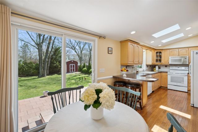 3 Longhorn Lane, East Setauket, NY 11733