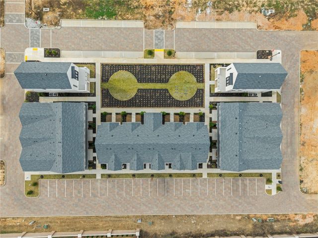 4621 S 47th Street, Rogers, AR 72758