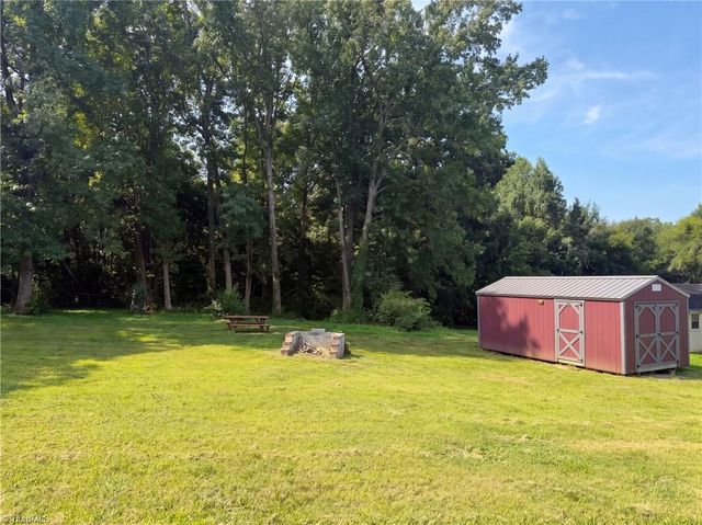 169 Bedford Drive, Lexington, NC 27295