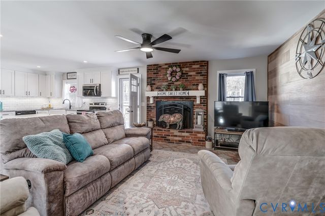 20903 Matoaca Rd, Chesterfield, VA 23803